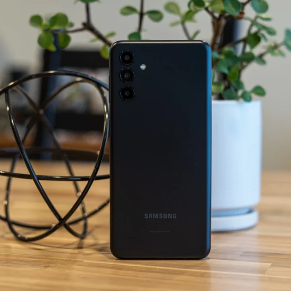 Samsung Galaxy A13 in Black