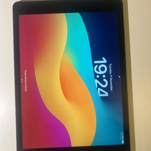 Apple iPad 8th Gen (10.2″)